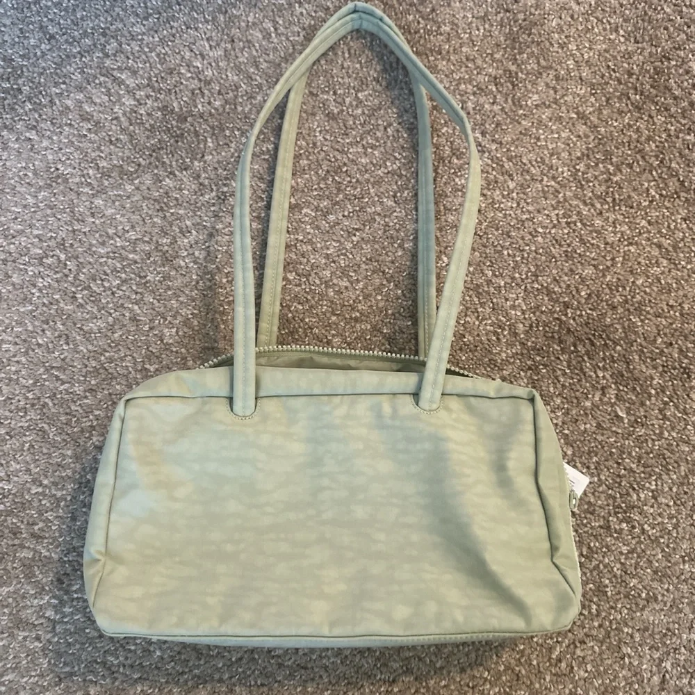 BAGGU Light Sage Green Shoulder Bag